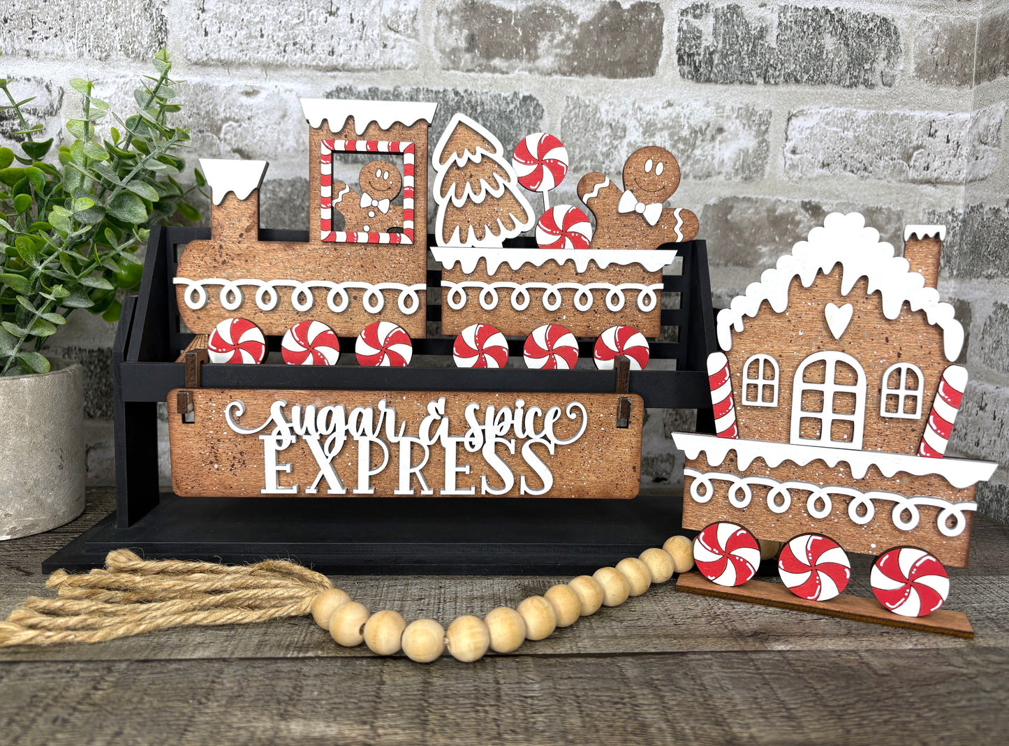 Gingerbread Train Interchangeable Project (Wagon / Raised Shelf)