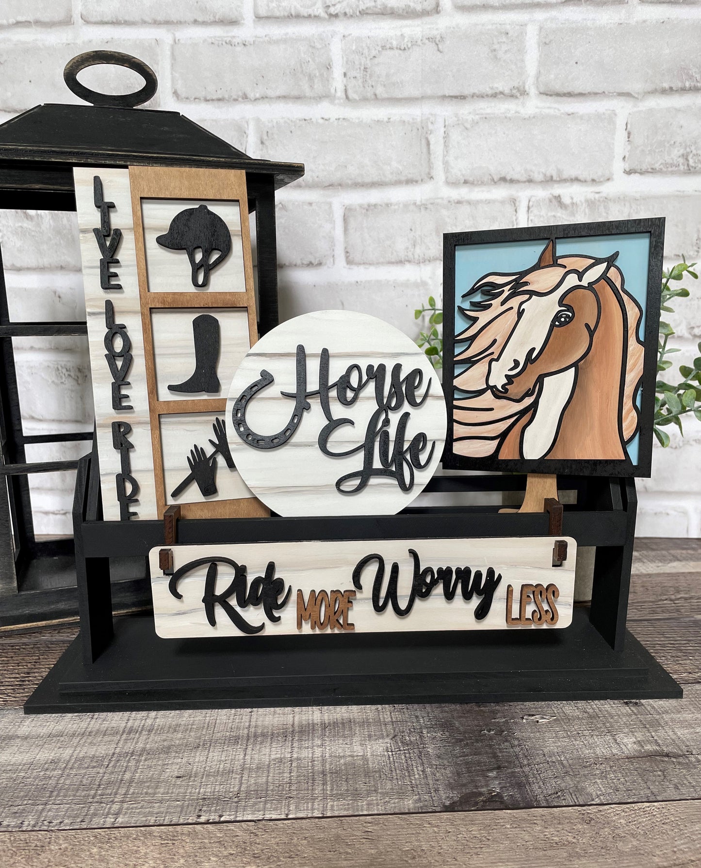 Horses Interchangeable Project (Wagon / Raised Shelf)